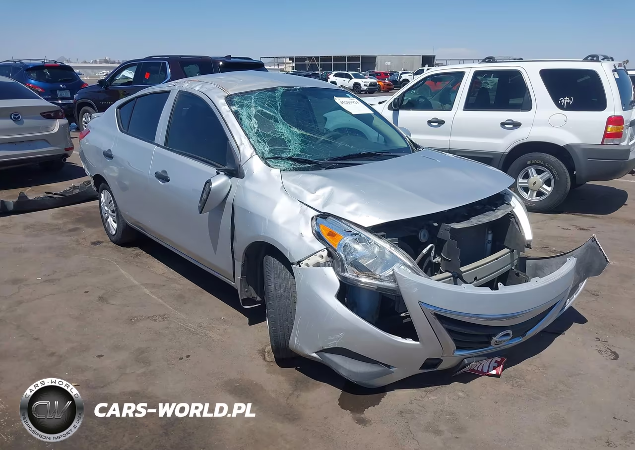 2018 Nissan Versa 1.6 S+ – zdjęcie 1 z 11