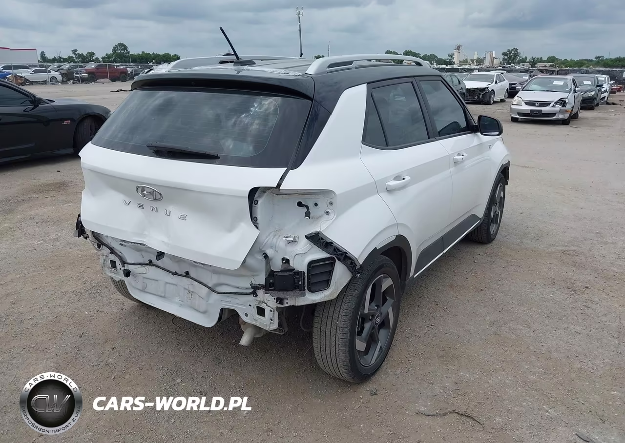 2024 Hyundai Venue Limited VIN:KMHRC8A31RU324341 - 4