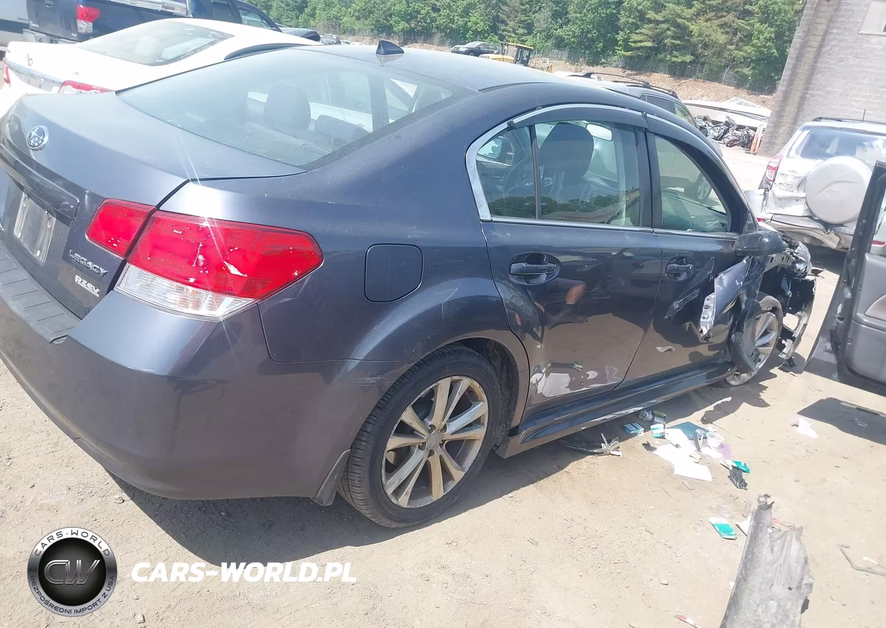 2014 Subaru Legacy 2.5I Premium VIN:4S3BMBC65E3011672 - 4