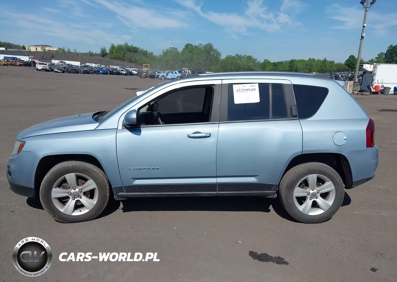 2014 Jeep Compass Latitude VIN:1C4NJDEB2ED520981 - 14