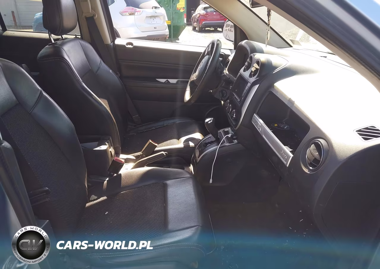 2014 Jeep Compass Latitude VIN:1C4NJDEB2ED520981 - 5