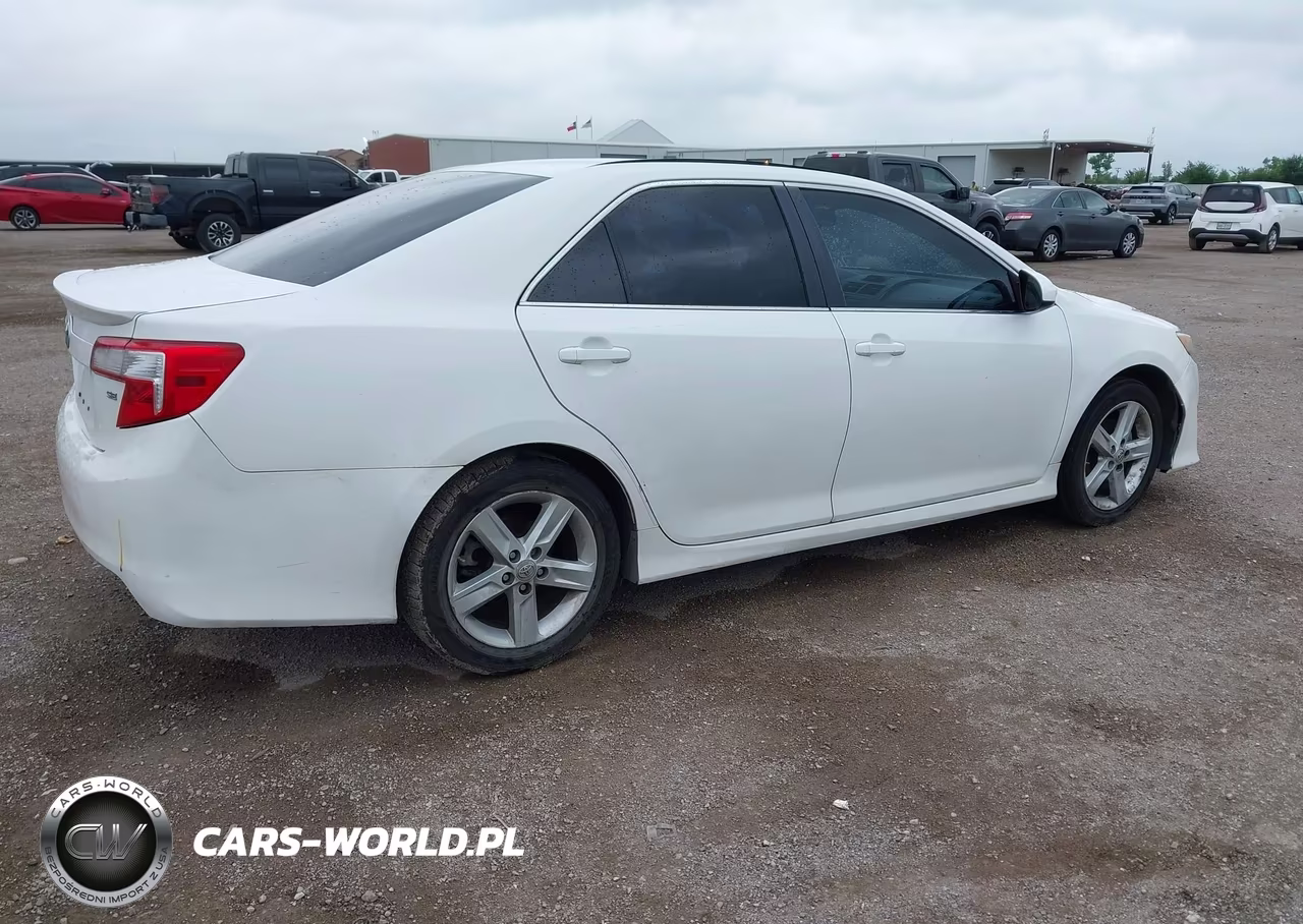 2012 Toyota Camry Se VIN:4T1BF1FK8CU130817 - 4
