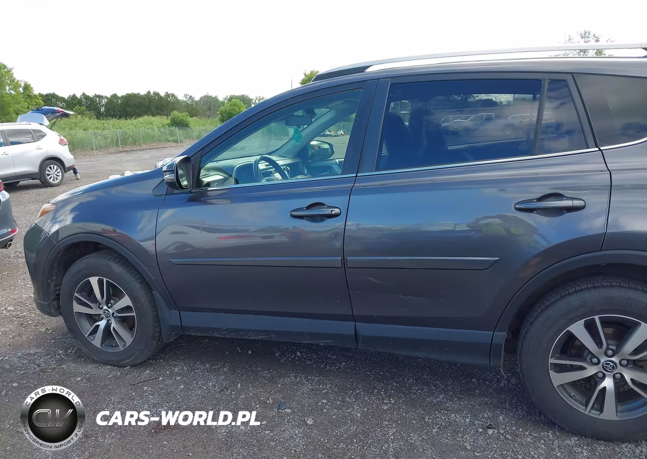 2018 Toyota Rav4 Xle VIN:JTMRFREV4JJ235818 - 14