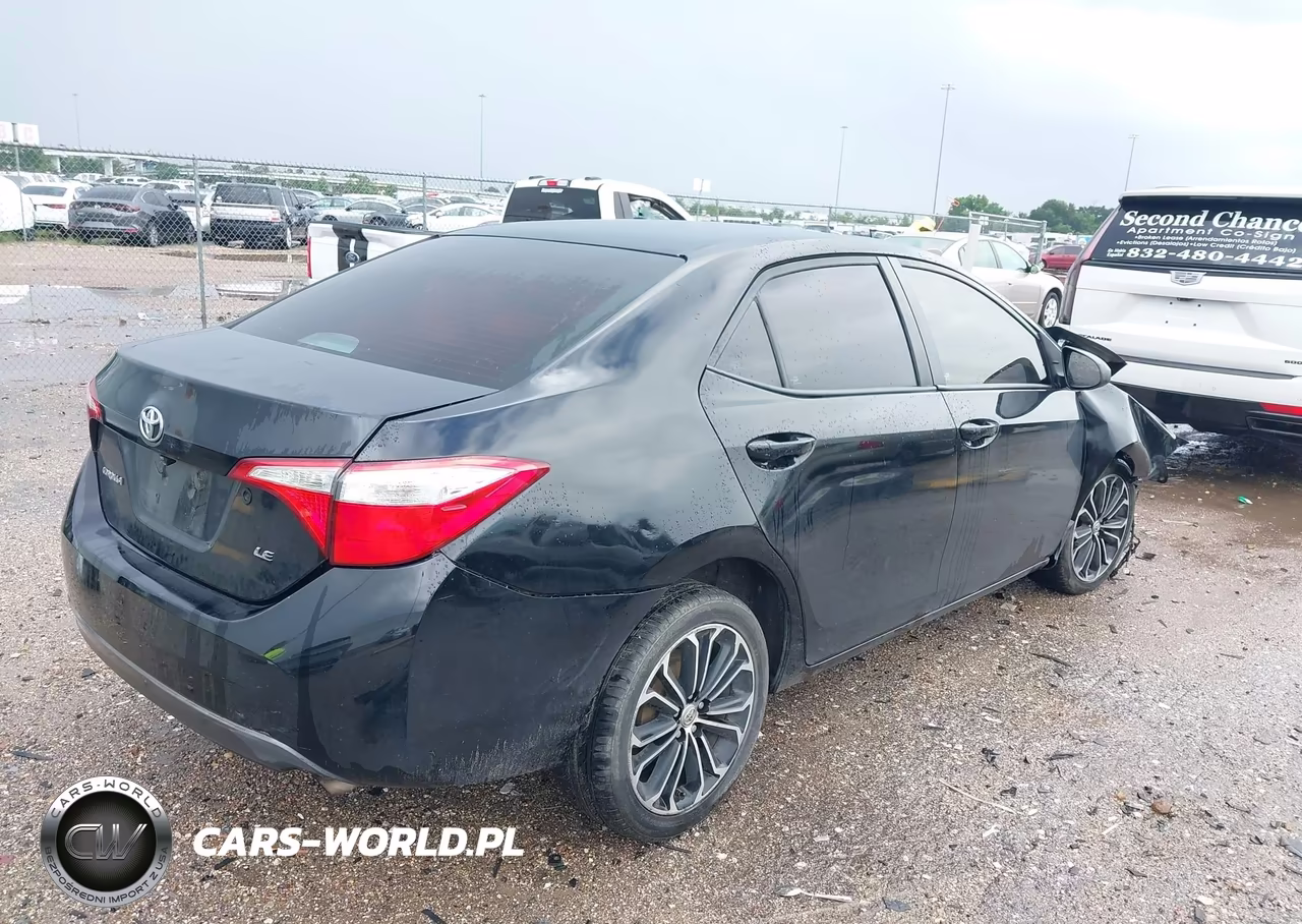 2017 Toyota Corolla Le VIN:2T1BURHE0HC856465 - 4