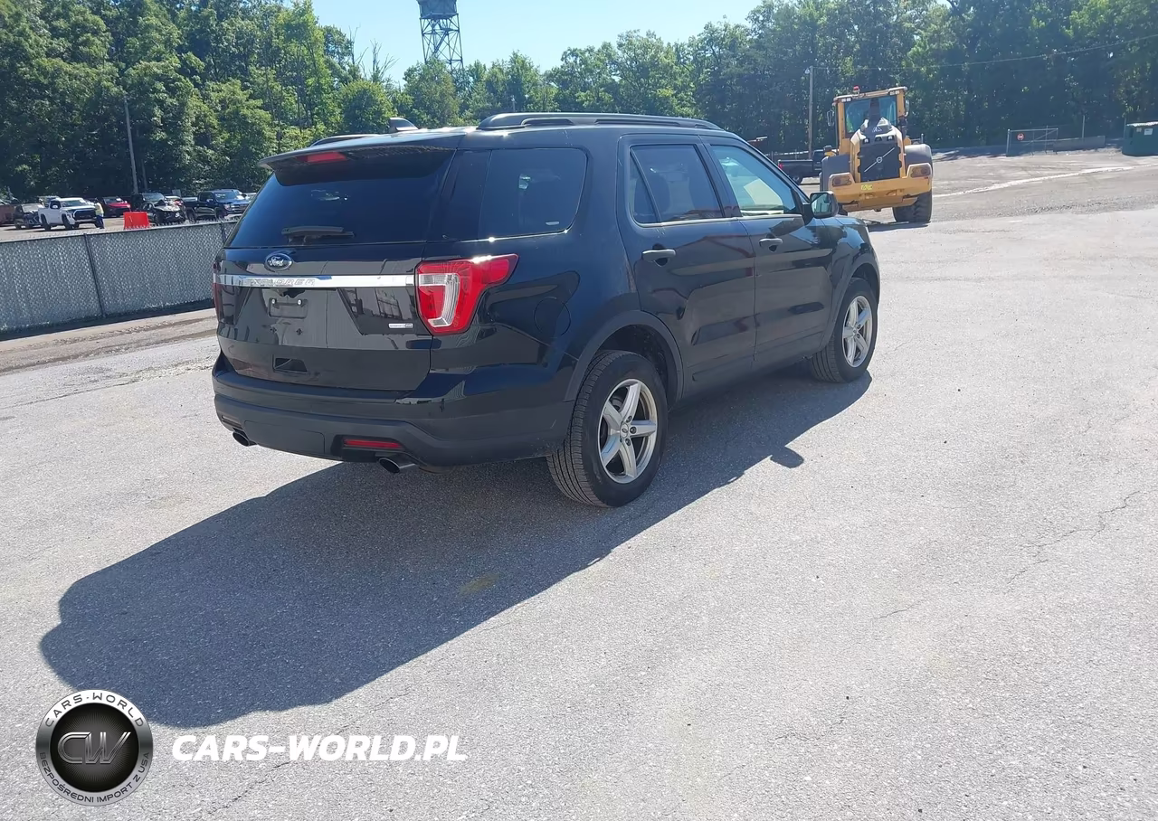 2018 Ford Explorer VIN:1FM5K8BH8JGC45313 - 4