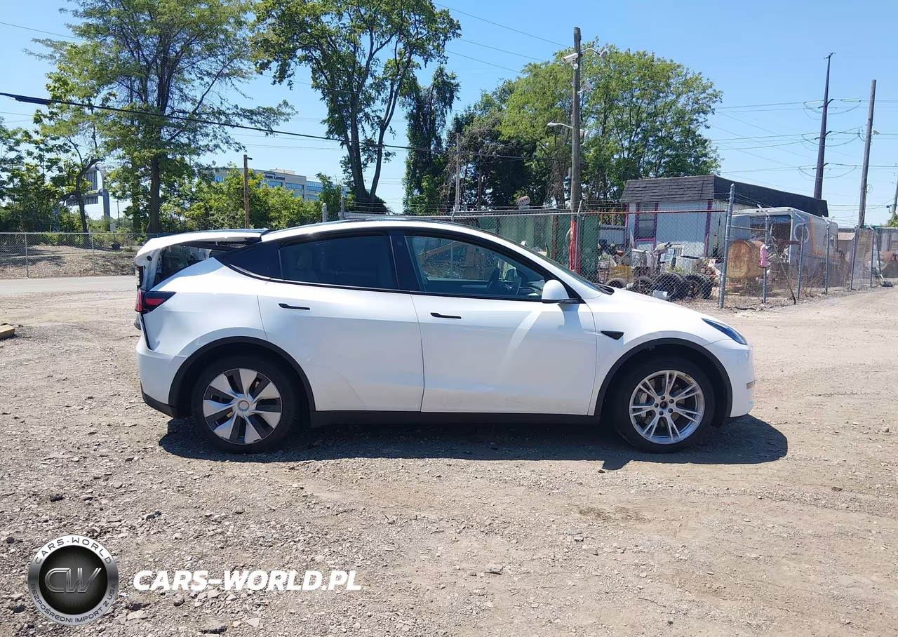 2023 Tesla Model Y Awd-Long Range Dual Motor All-Wheel Drive VIN:7SAYGDEE9PF632780 - 13