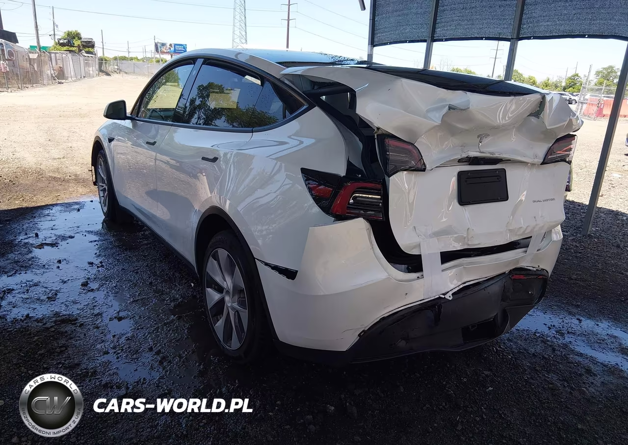 2023 Tesla Model Y Awd-Long Range Dual Motor All-Wheel Drive VIN:7SAYGDEE9PF632780 - 3