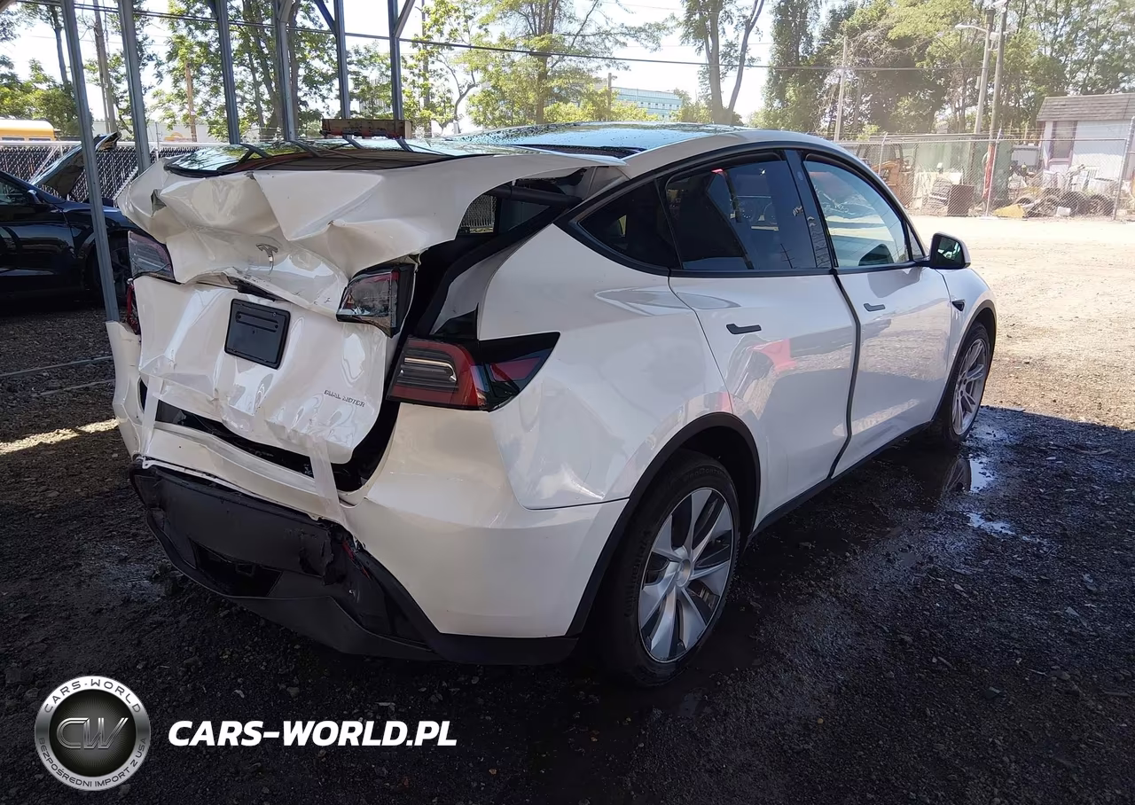 2023 Tesla Model Y Awd-Long Range Dual Motor All-Wheel Drive VIN:7SAYGDEE9PF632780 - 4