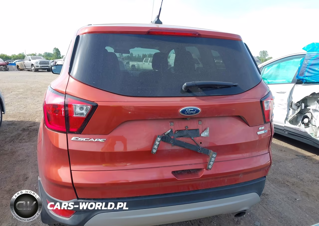 2019 Ford Escape Se VIN:1FMCU9GD0KUC35052 - 16