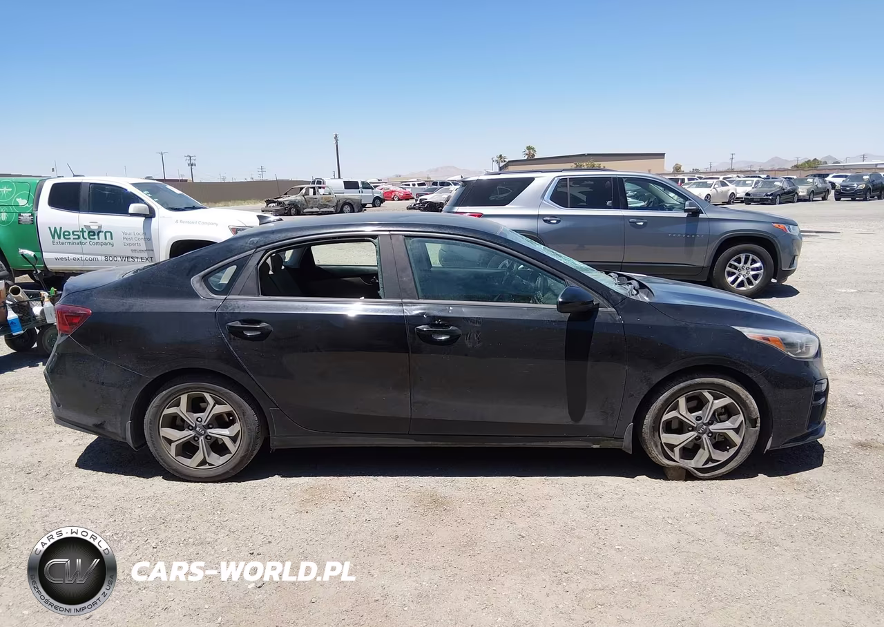 2020 Kia Forte Lxs VIN:3KPF24AD4LE175764 - 13