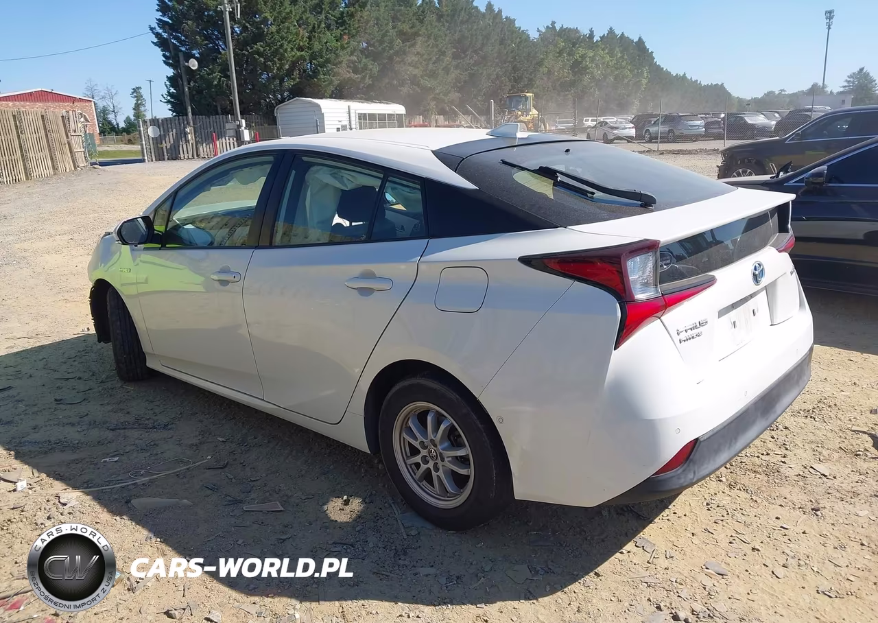 2019 Toyota Prius Le VIN:JTDL9RFU3K3002974 - 3