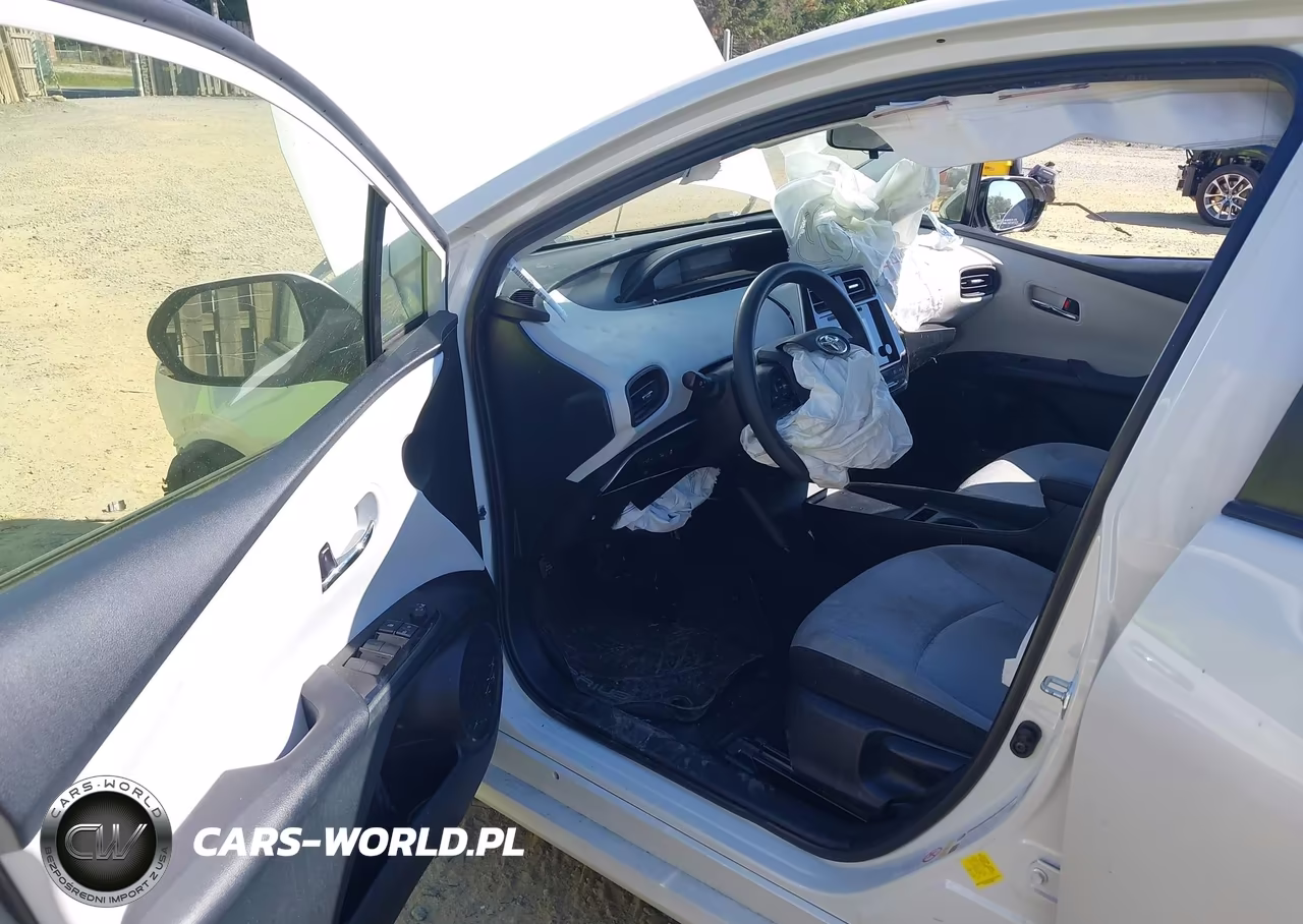 2019 Toyota Prius Le VIN:JTDL9RFU3K3002974 - 5
