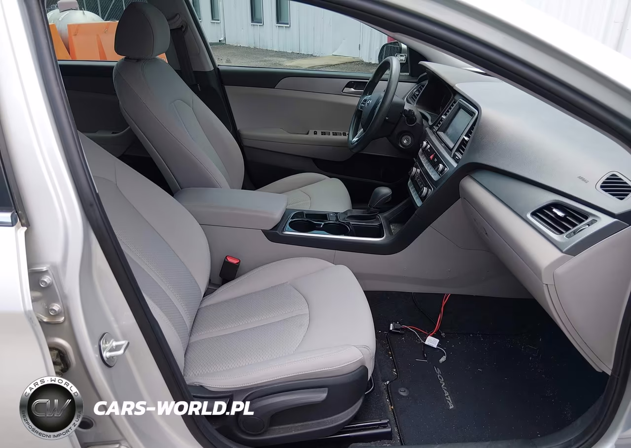 2019 Hyundai Sonata Eco VIN:5NPE24AA6KH774421 - 5