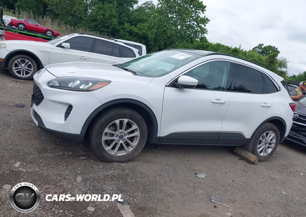 2021 Ford Escape Se VIN:1FMCU9G63MUA17210 - 15