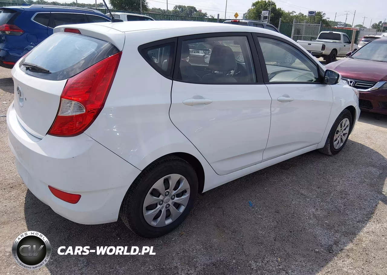 2016 Hyundai Accent Se VIN:KMHCT5AE3GU285979 - 4