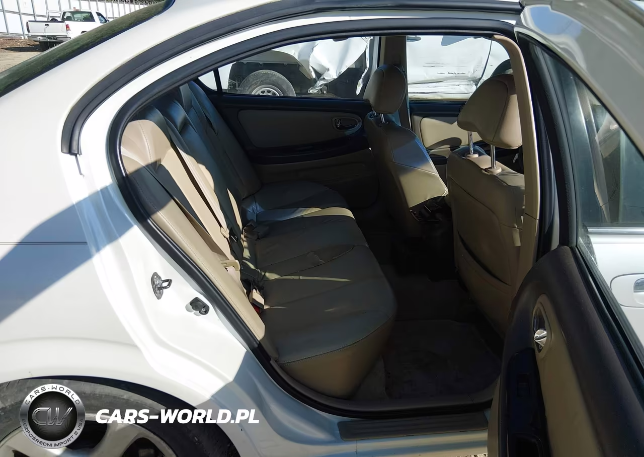 2001 Nissan Maxima Gle VIN:JN1CA31DX1T816309 - 8