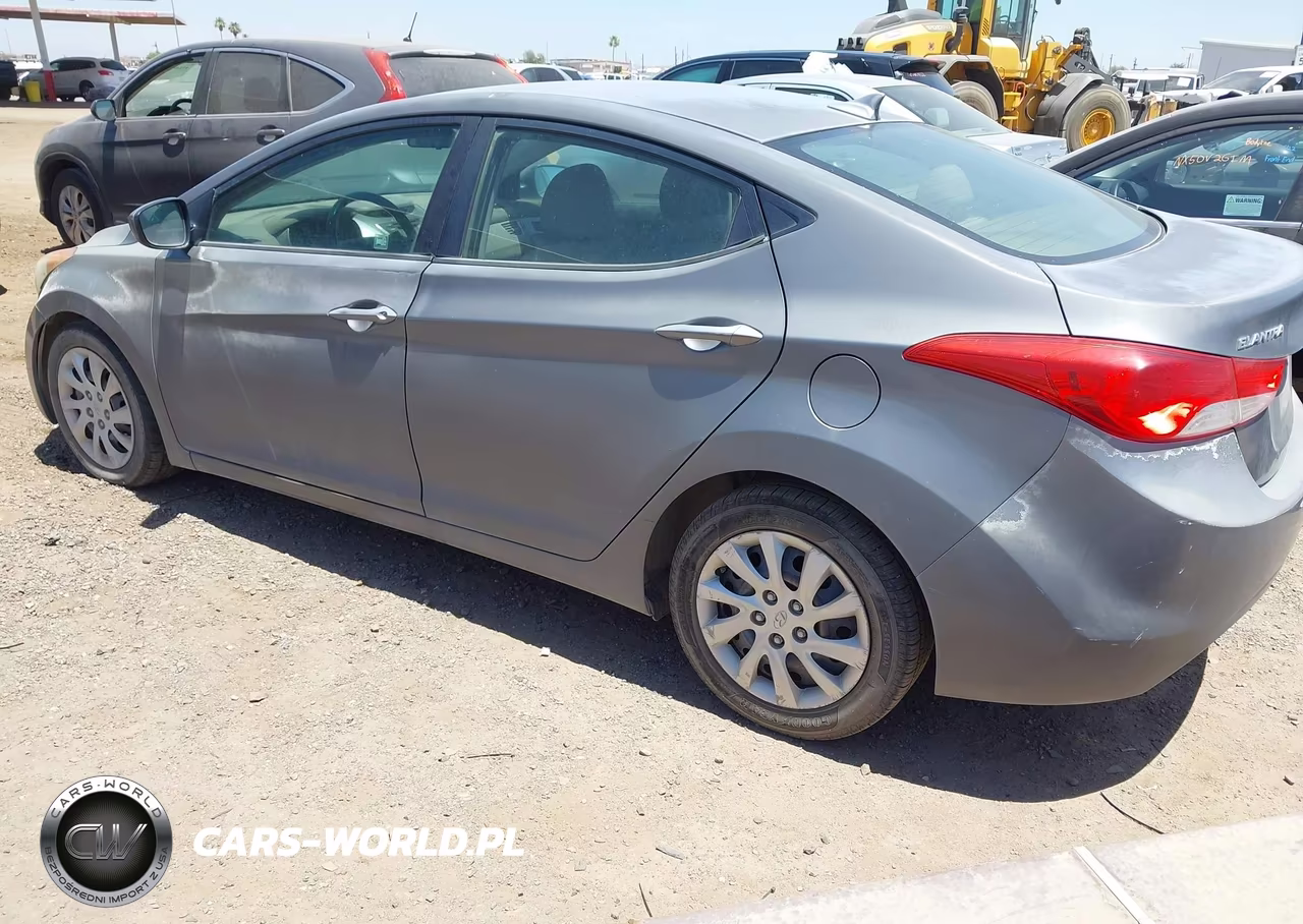 2013 Hyundai Elantra Gls VIN:5NPDH4AE4DH193922 - 3