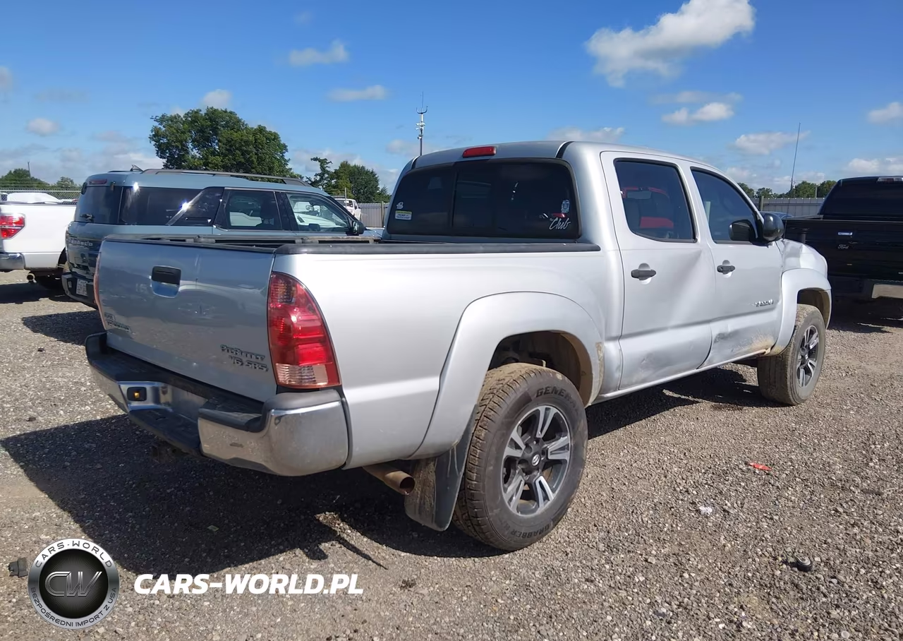 2008 Toyota Tacoma Prerunner V6 VIN:3TMJU62N78M070642 - 4