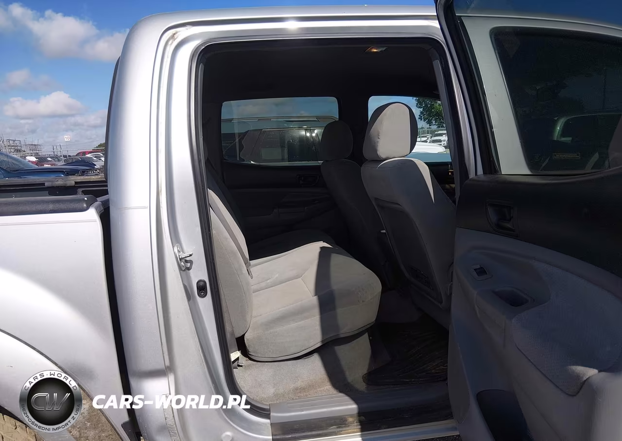 2008 Toyota Tacoma Prerunner V6 VIN:3TMJU62N78M070642 - 8