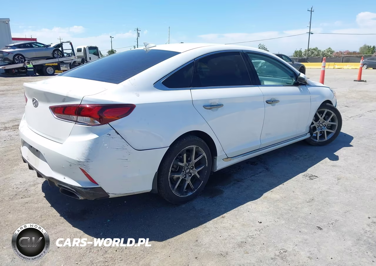 2018 Hyundai Sonata Limited 2.0T VIN:5NPE34AB8JH690234 - 4