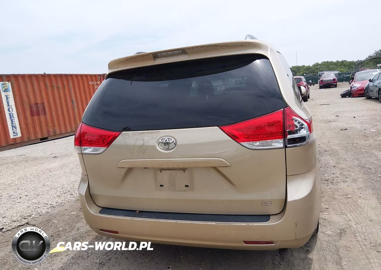 2013 Toyota Sienna Le V6 8 Passenger VIN:5TDKK3DC8DS334997 - 16