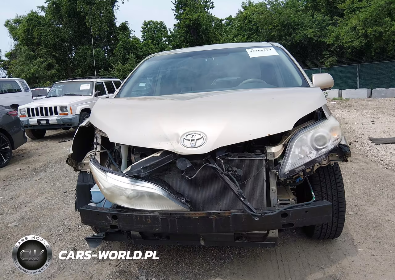2013 Toyota Sienna Le V6 8 Passenger VIN:5TDKK3DC8DS334997 - 6
