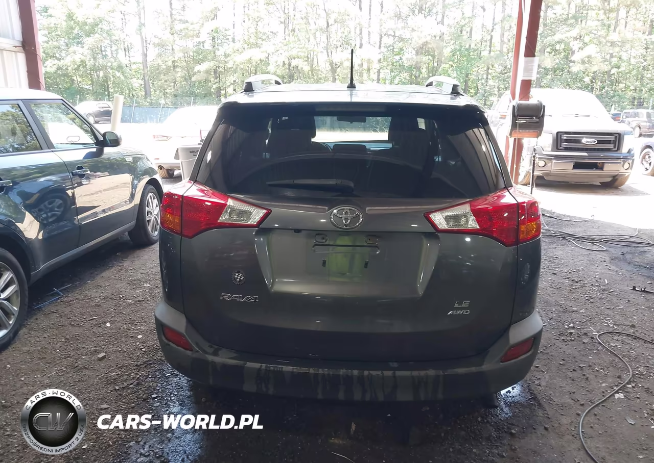 2015 Toyota Rav4 Le VIN:2T3BFREV9FW260885 - 16