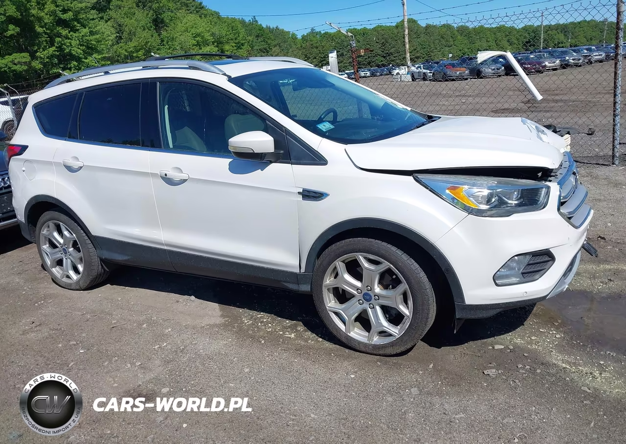 2018 Ford Escape Titanium – zdjęcie 1 z 16