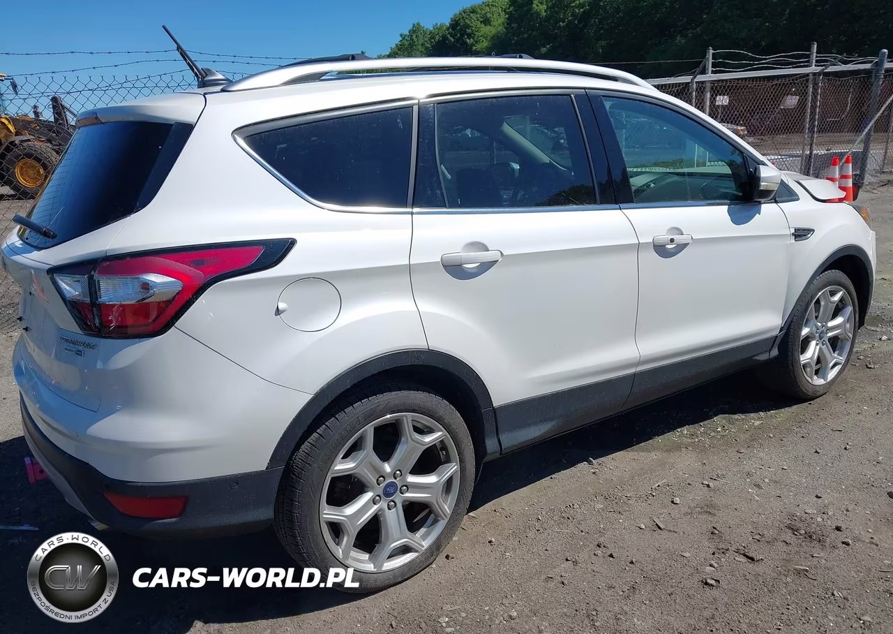 2018 Ford Escape Titanium VIN:1FMCU9J97JUA87811 - 4