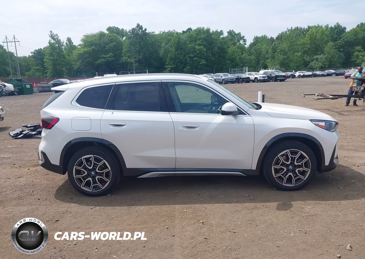 2026 BMW X1 xDrive28I VIN:WBX73EF02T5536582 - 14