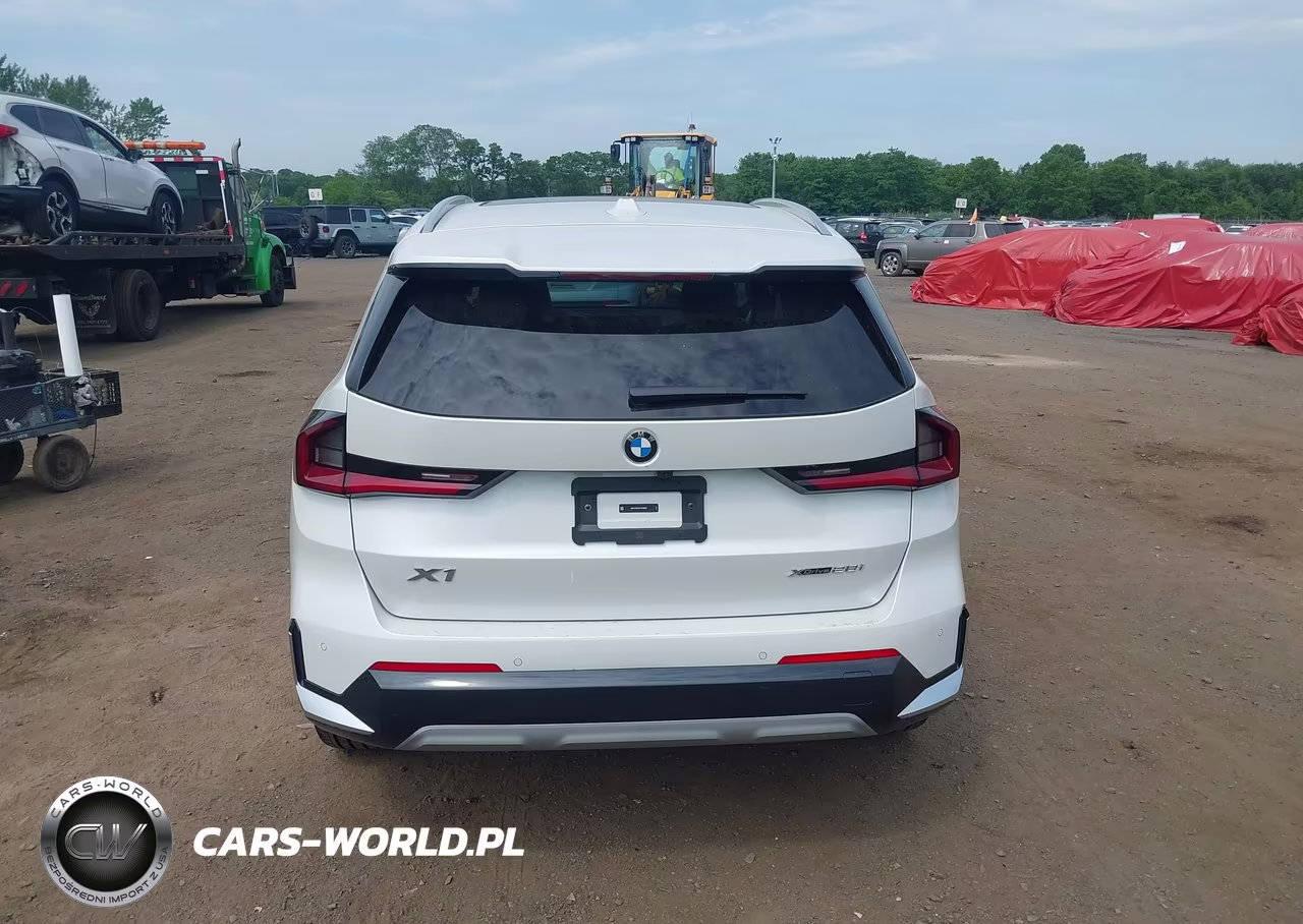 2026 BMW X1 xDrive28I VIN:WBX73EF02T5536582 - 17