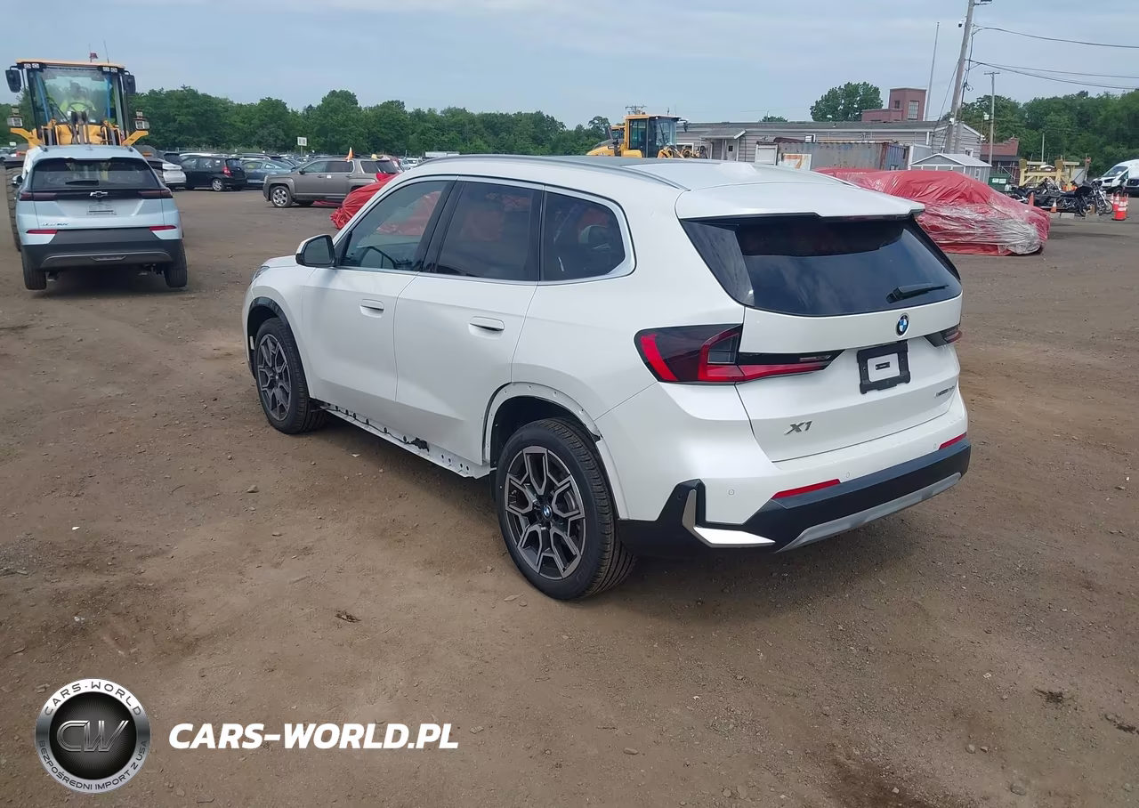 2026 BMW X1 xDrive28I VIN:WBX73EF02T5536582 - 3