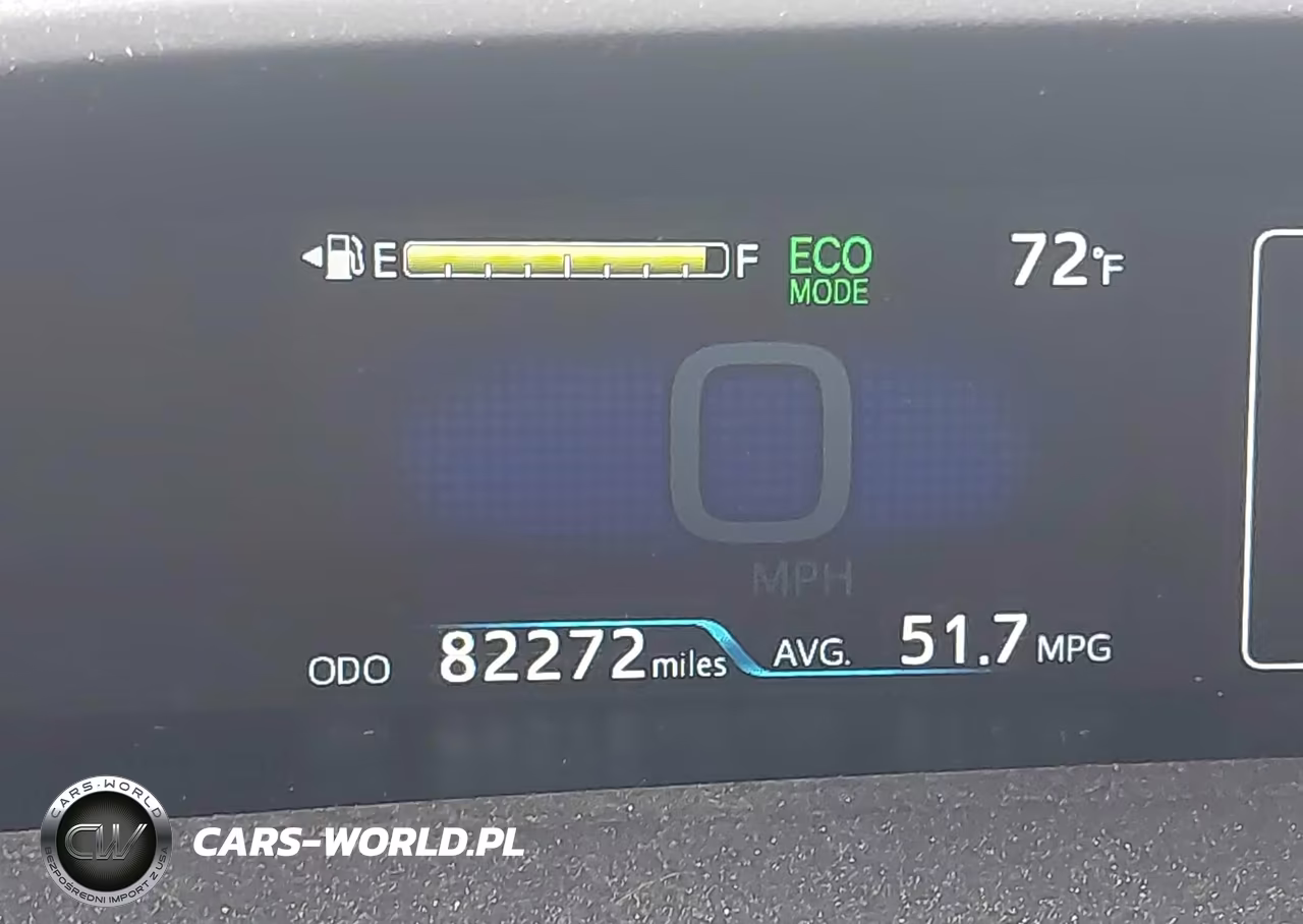2021 Toyota Prius Le VIN:JTDKAMFU3M3141687 - 15