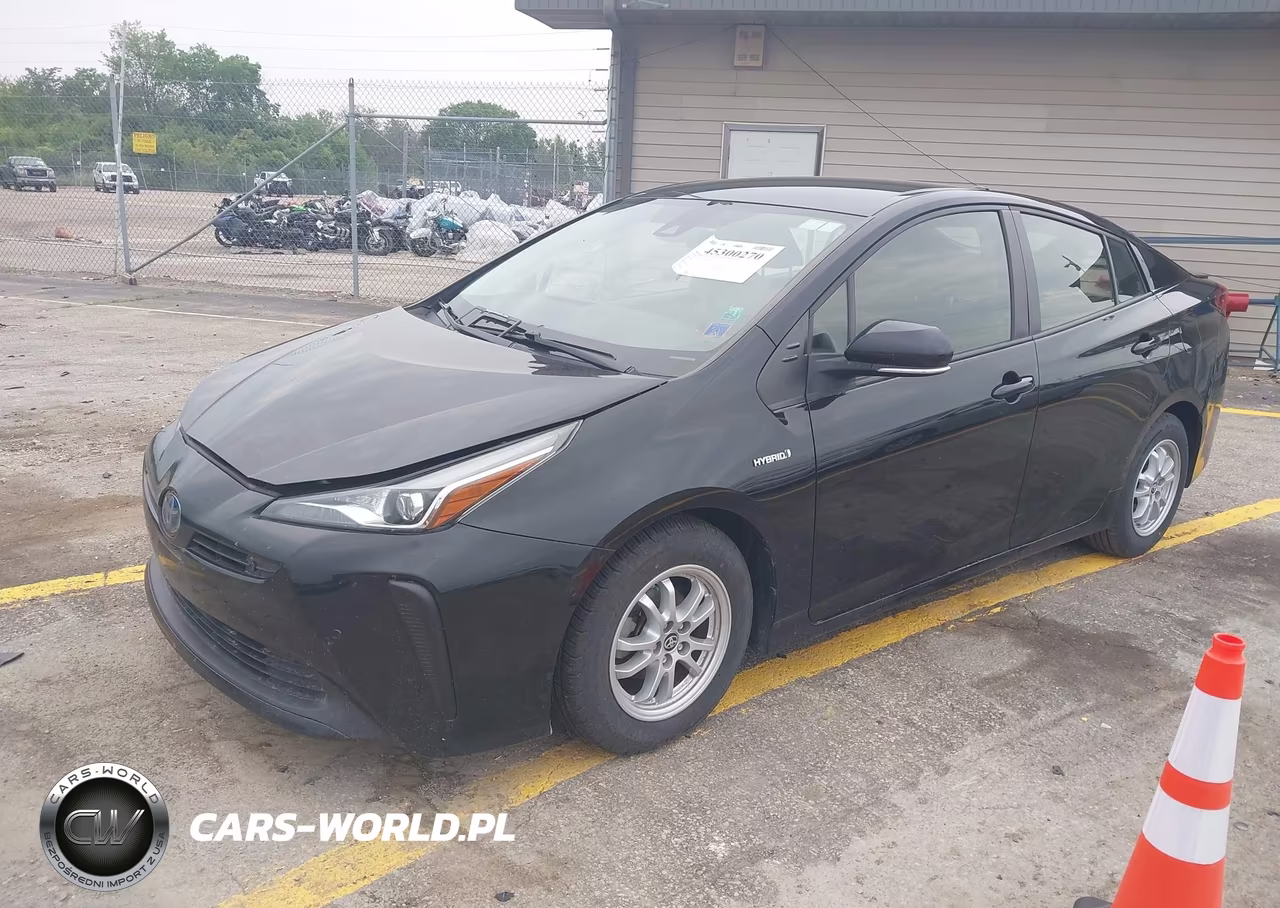 2021 Toyota Prius Le VIN:JTDKAMFU3M3141687 - 2