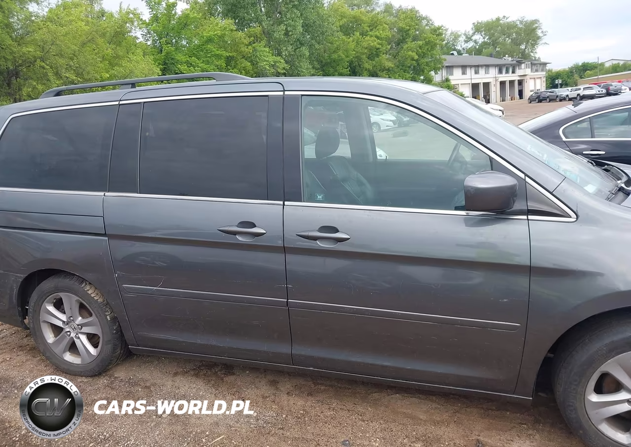 2010 Honda Odyssey Touring VIN:5FNRL3H94AB083969 - 13
