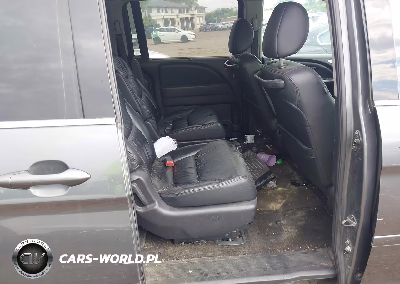 2010 Honda Odyssey Touring VIN:5FNRL3H94AB083969 - 8