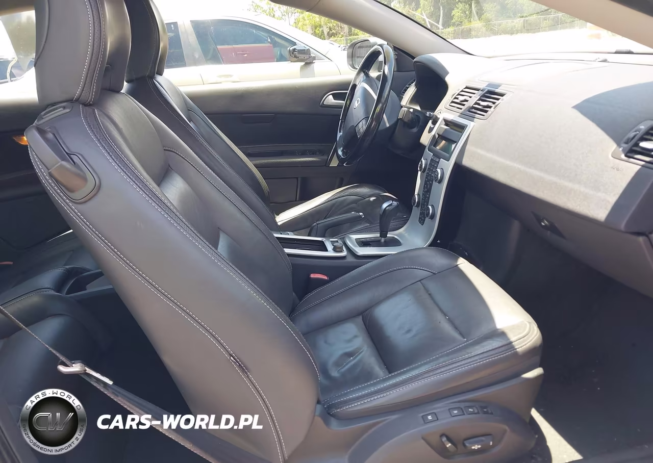 2011 Volvo C70 T5 VIN:YV1672MCXBJ109756 - 5