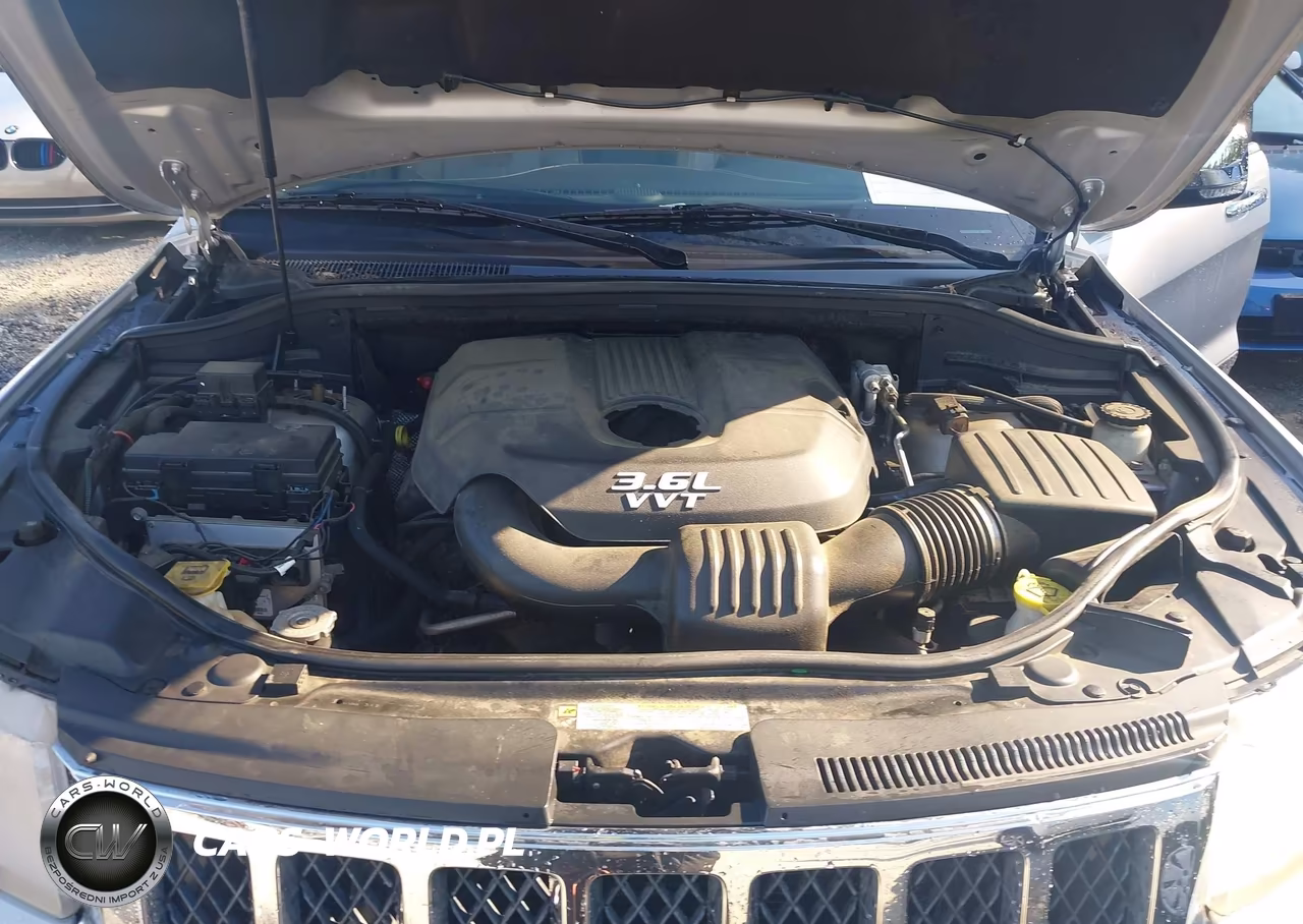 2012 Jeep Grand Cherokee Overland VIN:1C4RJFCGXCC208244 - 10
