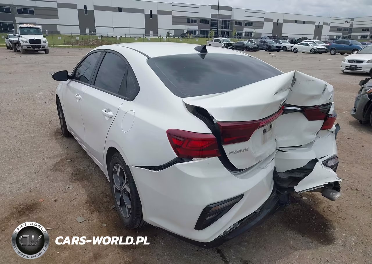 2020 Kia Forte Lxs VIN:3KPF24AD6LE143236 - 3