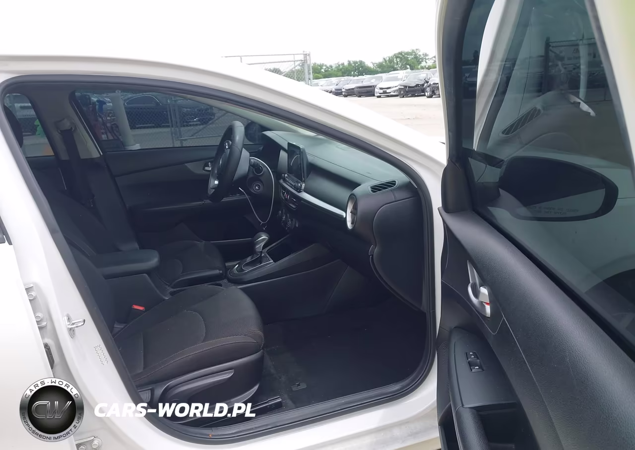 2020 Kia Forte Lxs VIN:3KPF24AD6LE143236 - 5