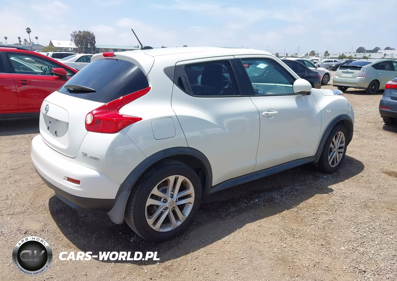 2011 Nissan Juke Sl VIN:JN8AF5MV9BT013924 - 4