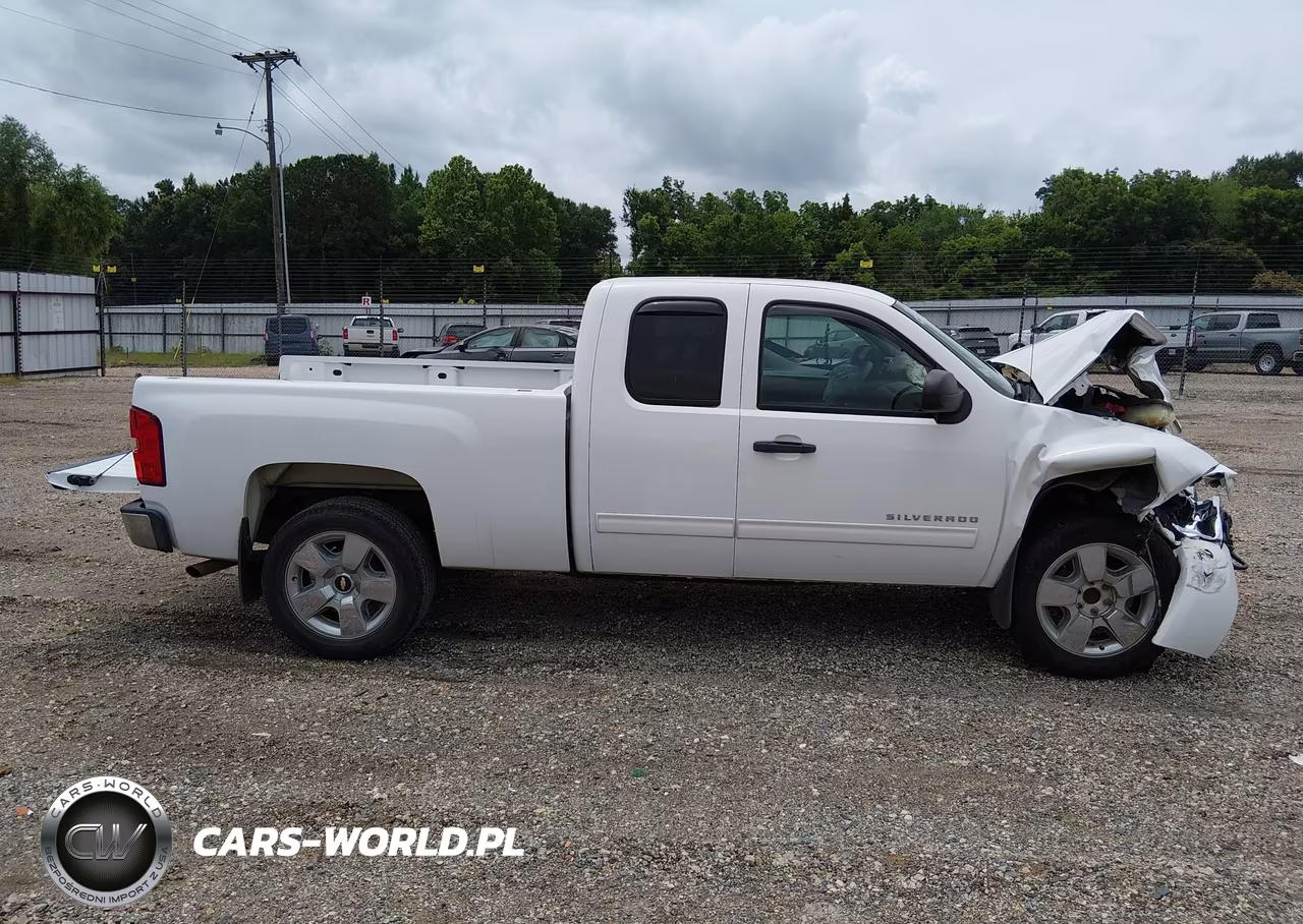 2011 Chevrolet Silverado 1500 Ls VIN:1GCRCREA8BZ417062 - 13