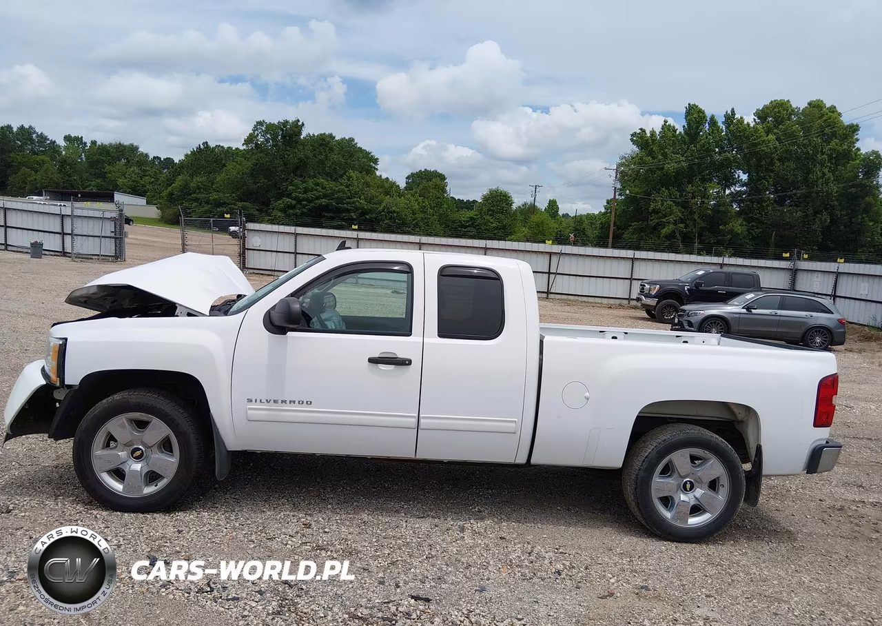 2011 Chevrolet Silverado 1500 Ls VIN:1GCRCREA8BZ417062 - 14
