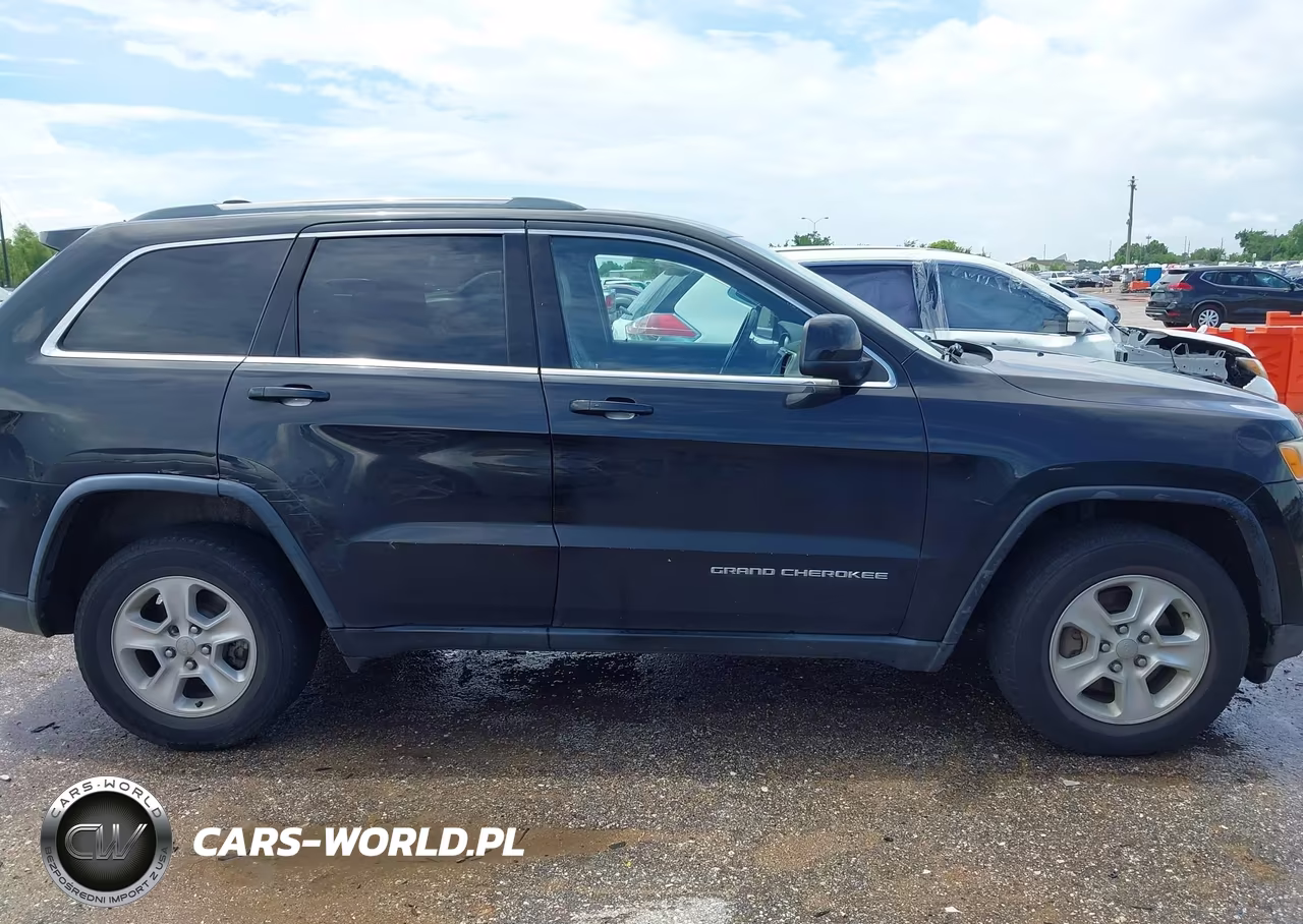 2015 Jeep Grand Cherokee Laredo VIN:1C4RJFAG4FC903195 - 13