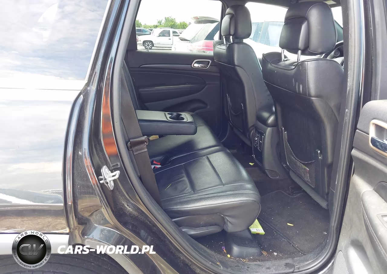 2015 Jeep Grand Cherokee Laredo VIN:1C4RJFAG4FC903195 - 8