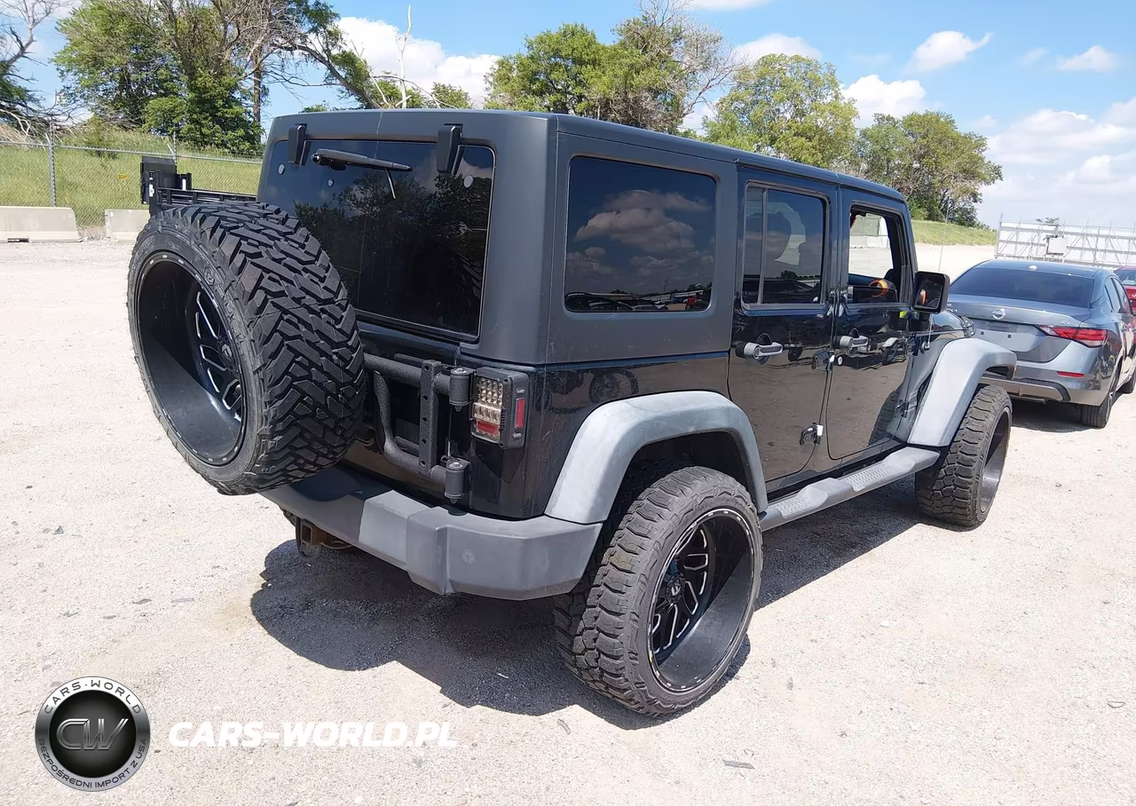 2012 Jeep Wrangler Unlimited Sport VIN:1C4BJWDG8CL200899 - 4