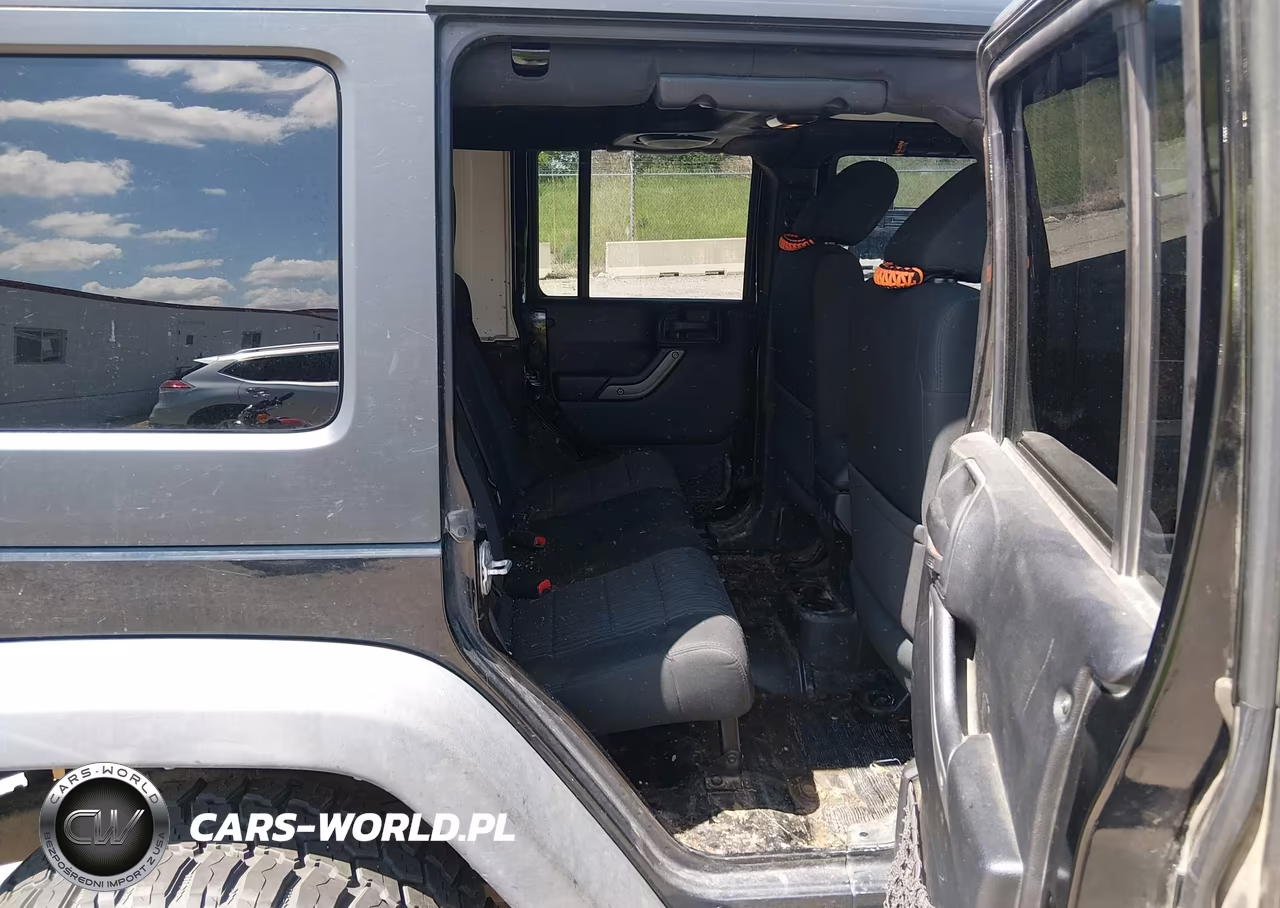 2012 Jeep Wrangler Unlimited Sport VIN:1C4BJWDG8CL200899 - 8