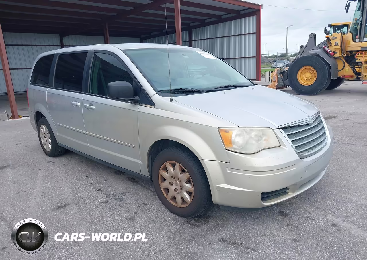 2010 Chrysler Town & Country Lx