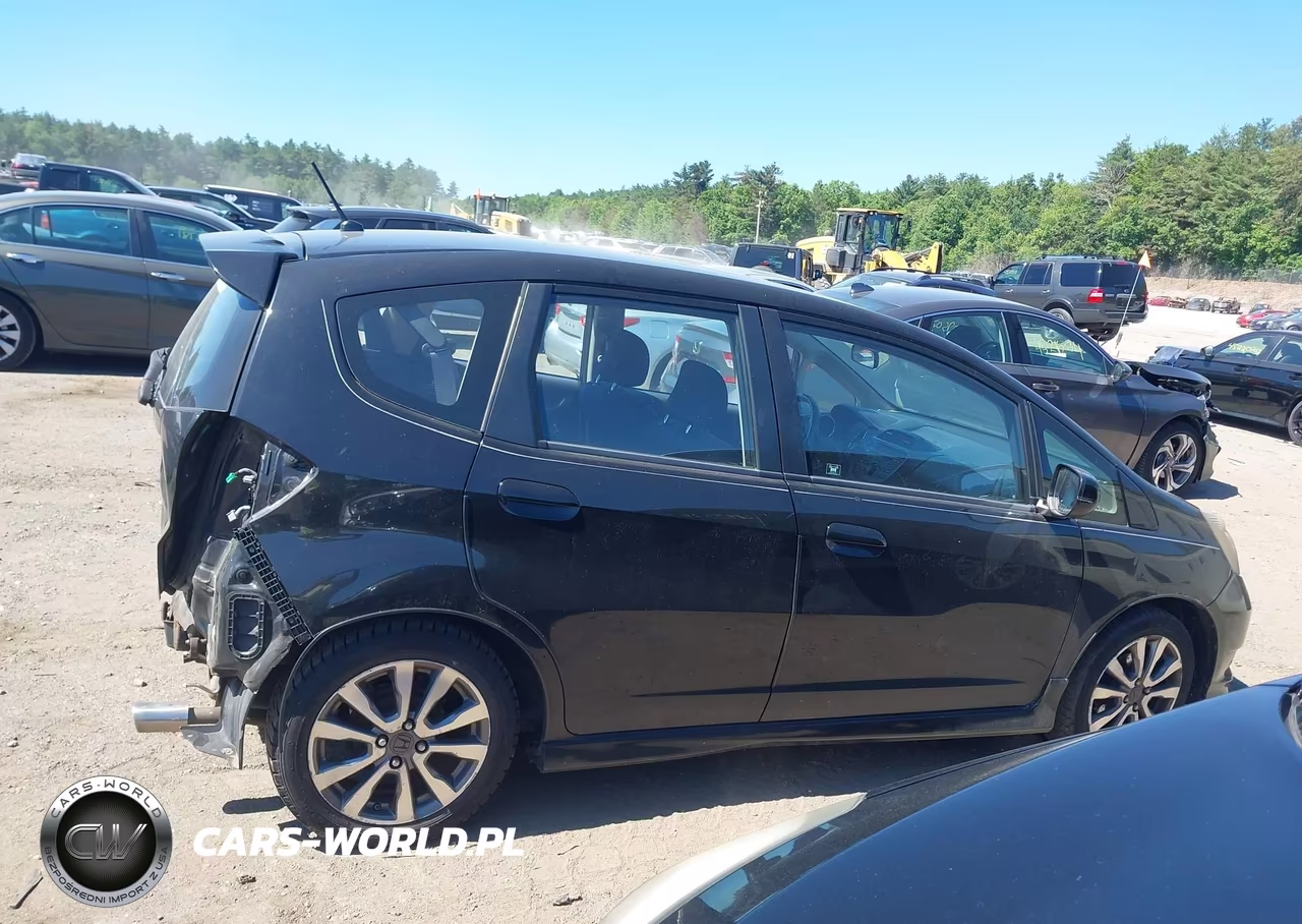2012 Honda Fit Sport VIN:JHMGE8H51CC006101 - 14