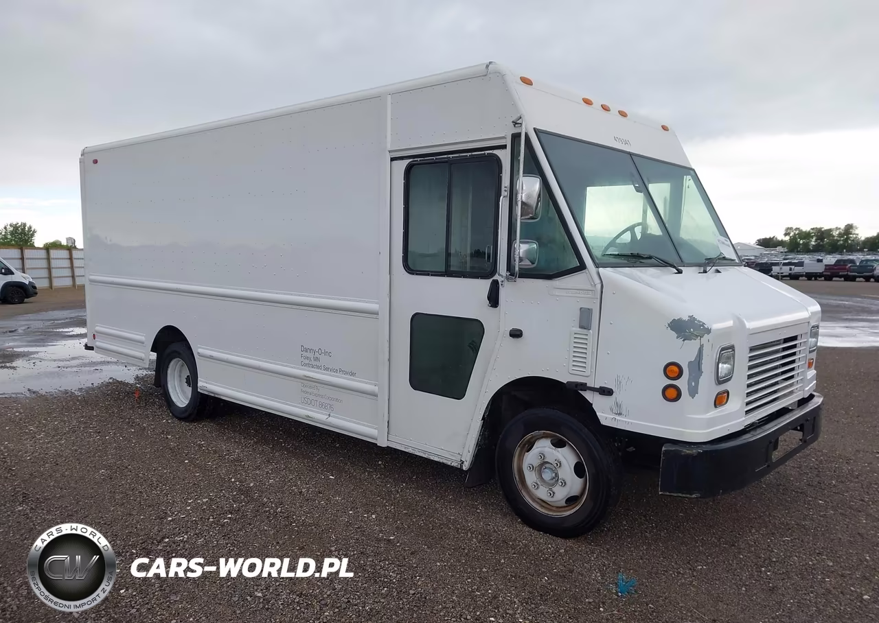 2007 Freightliner Chassis M Line Walk-In Van